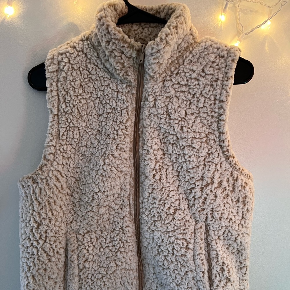 Arizona faux-fur sherpa zip-up vest | Taupe | Size Small